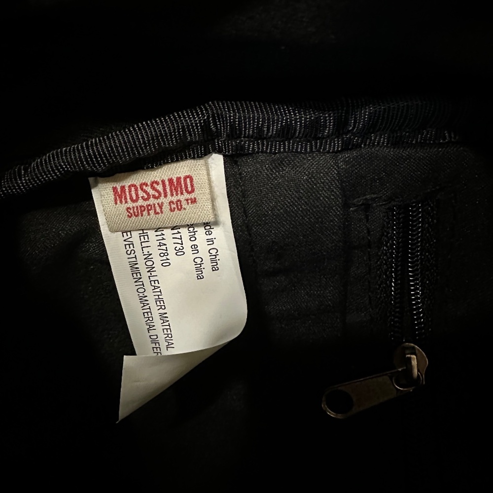 Mossimo Backpack - Picture 4 of 6